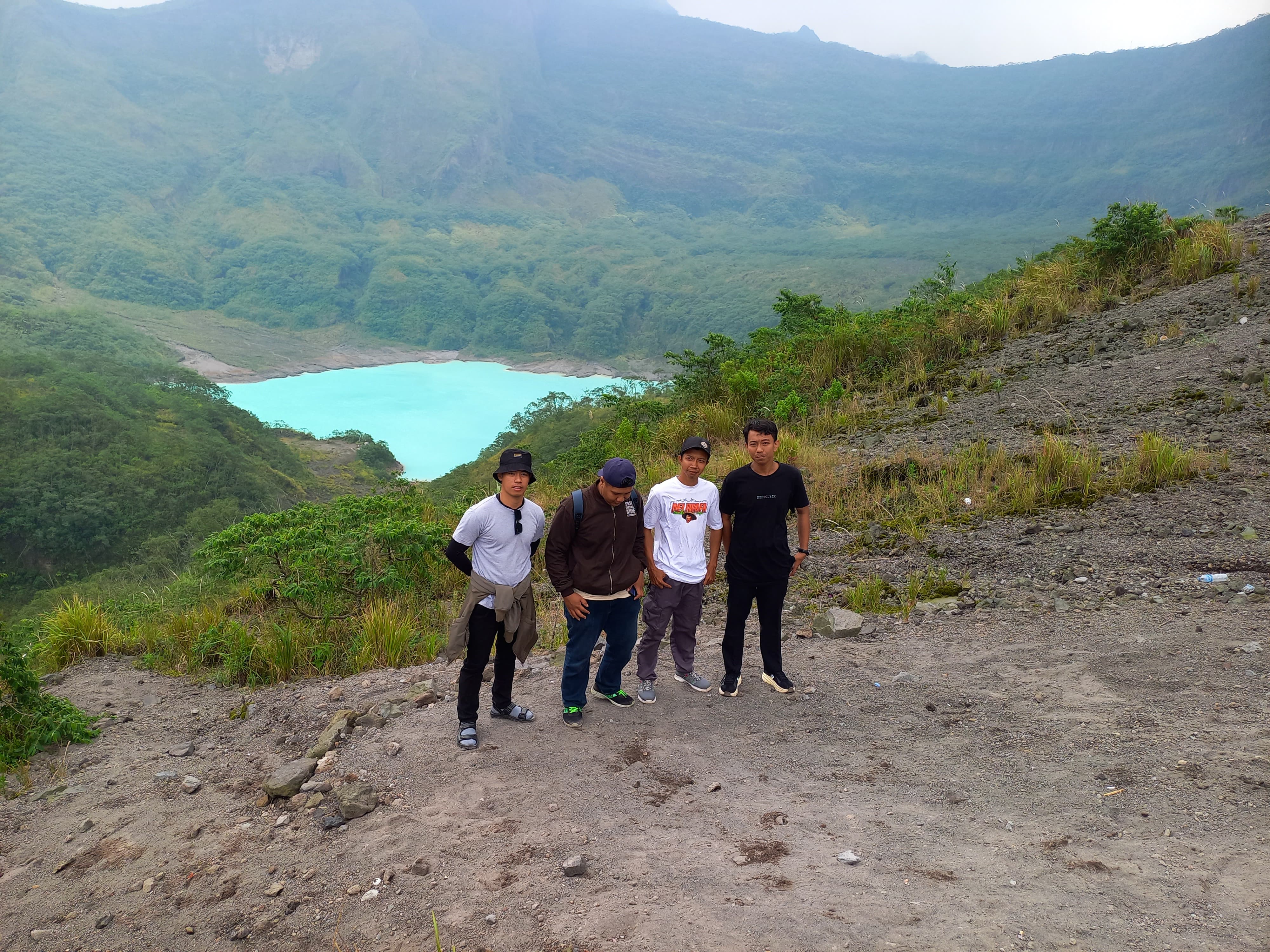 Melihat Langsung Keindahan Gunung Kelud Secara Langsung